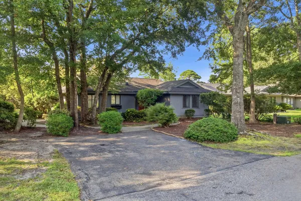 919 CEDARWOOD CIR