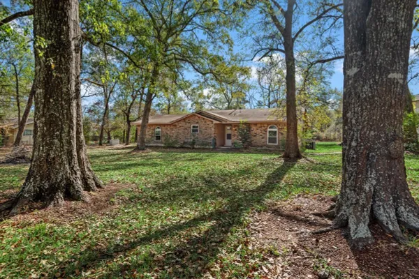 504 CATFISH LN