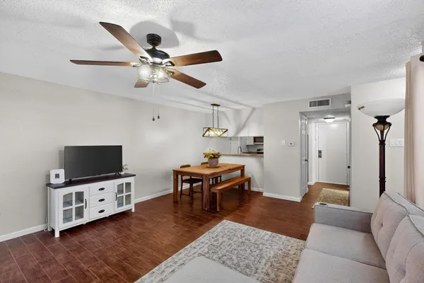 9611 WALNUT ST 1105
