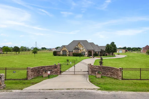 219 MOHUNDRO RD