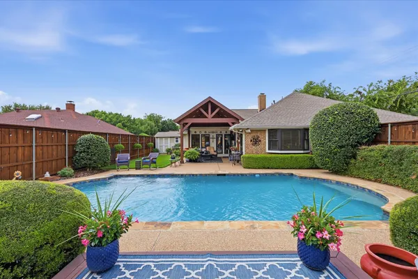 600 QUAIL LN