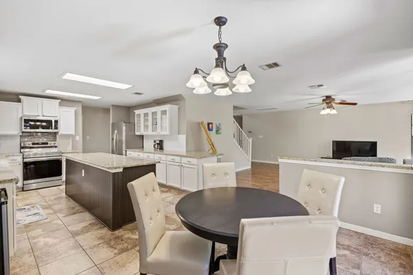 1209 FABER DR