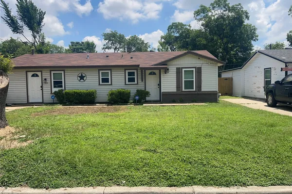 1307 HADLEY DR