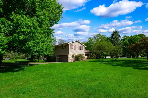 23 KIMBERLY DR