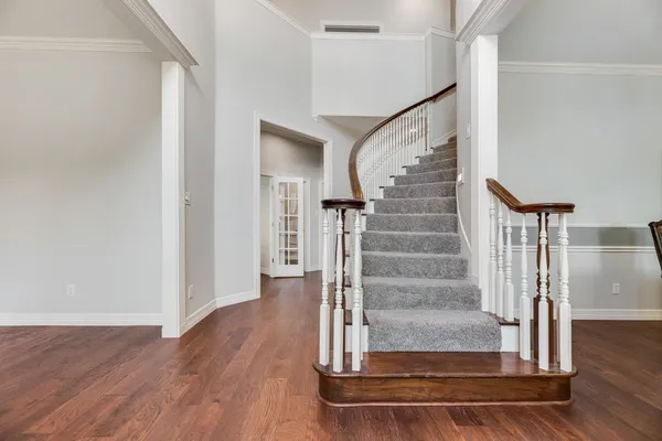 1303 WESTCHESTER DR