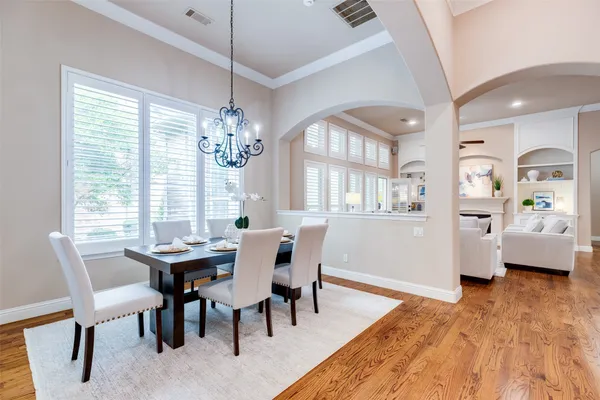5652 SWISHER CIR