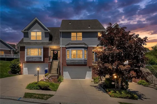 102 LENOX DR