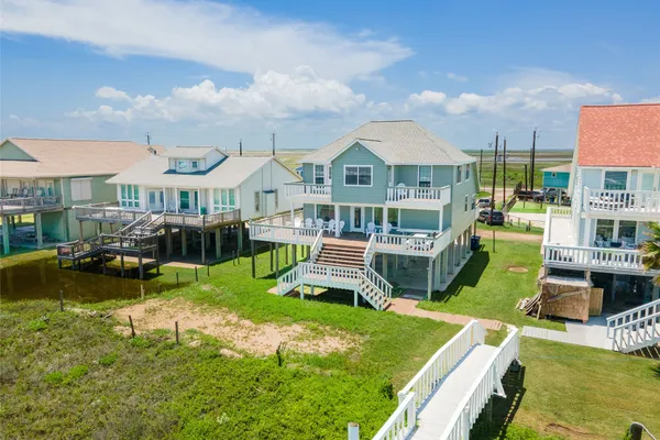 101 STANEK DR