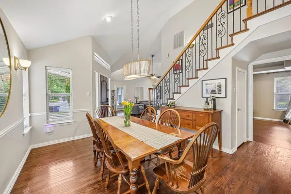 408 MILLA LN