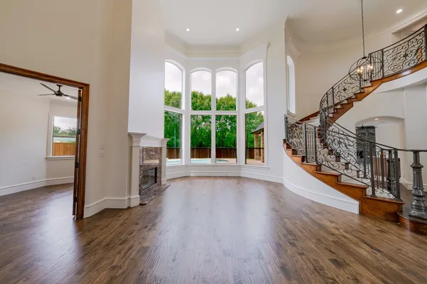 132 LONDONBERRY TER