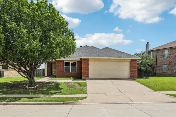 8111 MACGREGOR DR
