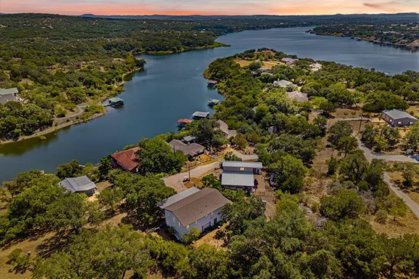 3615 PENINSULAR DR