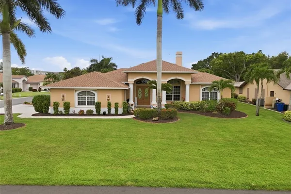 14760 ROYAL OAK CT