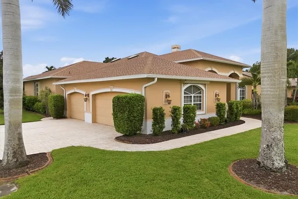 14760 ROYAL OAK CT