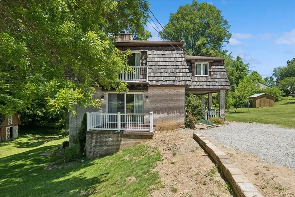 1000 WEIR DR