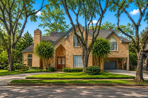 3826 COLONY WOODS DR
