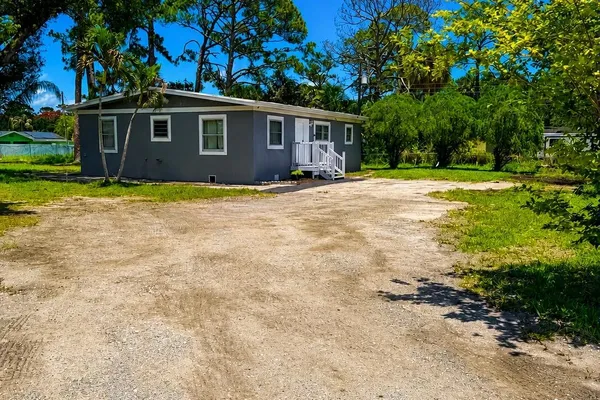 468 N 53RD DR DR