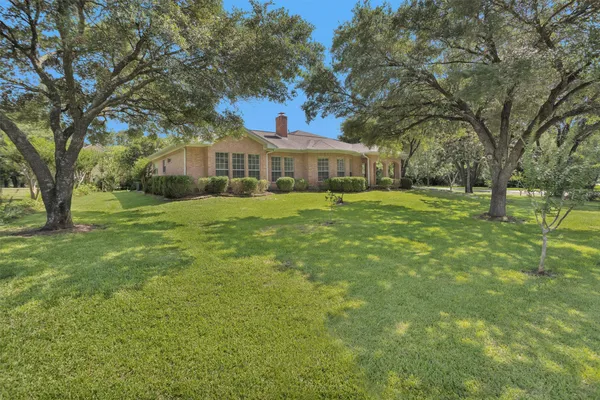 12180 LAKEVIEW MANOR DR