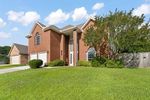 6000 RED FERN DR