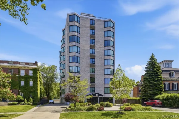 849 DELAWARE AVE 102