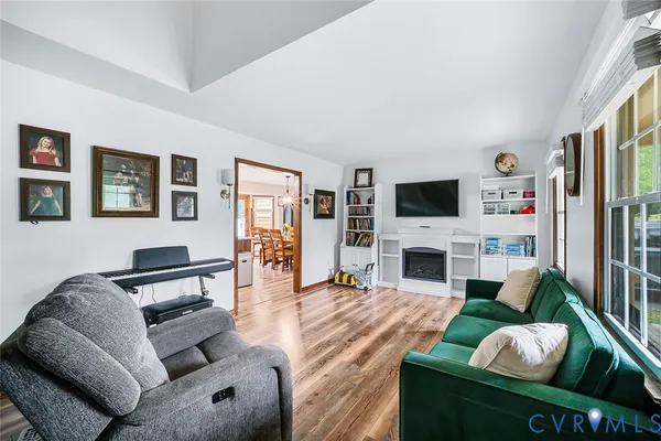 20006 EUGENE DR