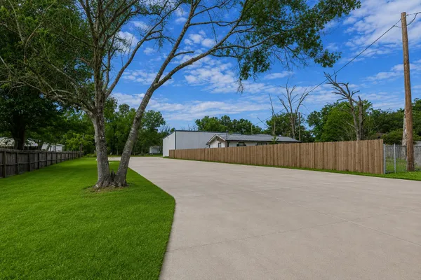 22316 E MARTIN DR