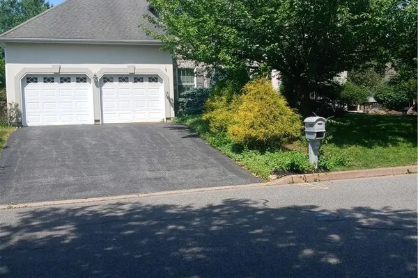 1560 DEER PATH RD