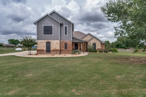 13840 MEGAN DR