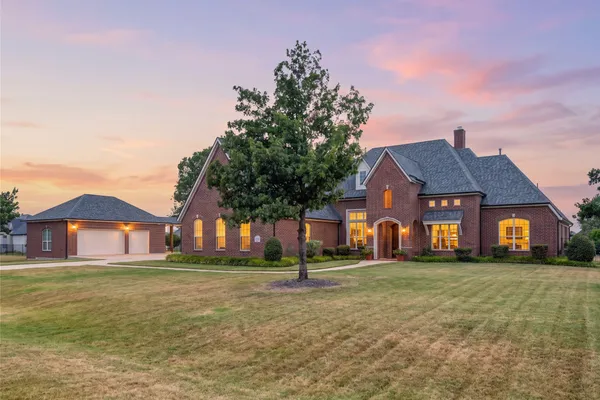 5303 BARRINGTON DR