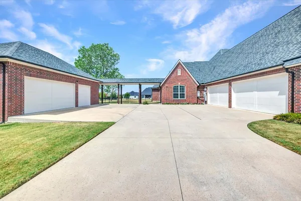 5303 BARRINGTON DR