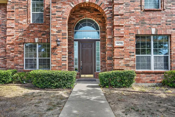 4433 SANDEROSA LN