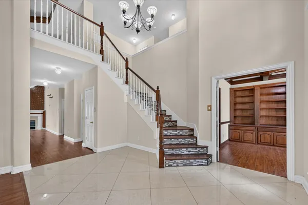 4433 SANDEROSA LN