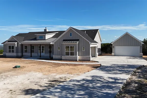 2209 WHITEWATER DR