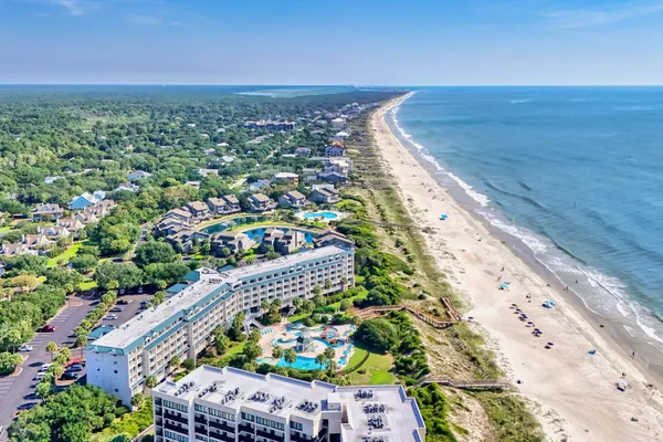 601 RETREAT BEACH CIR 227