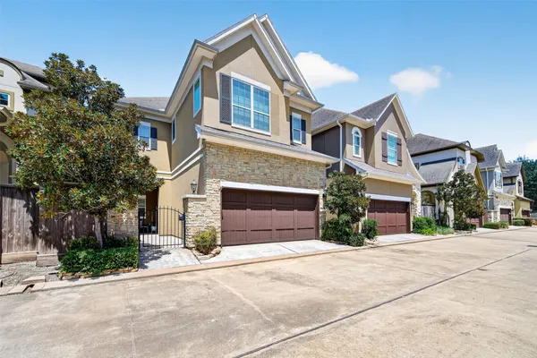 8217 CABERNET LN