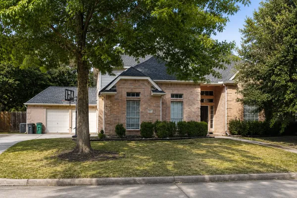 16522 CHAMPIONS COVE CIR