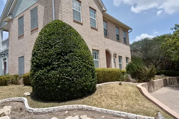 1116 SCOTTS WAY