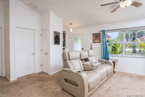 1906 S OVERVIEW DR