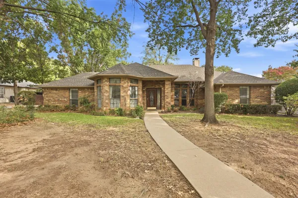 37 TIMBERGREEN CIR