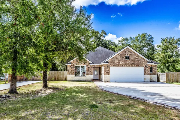 3676 PIN OAK DR
