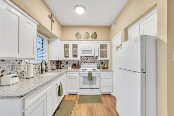 11655 AUDELIA RD 601