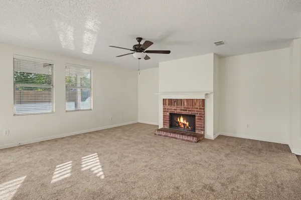 1404 SUNFLOWER CT