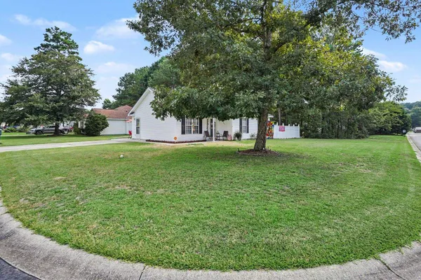 3002 DENINE DR
