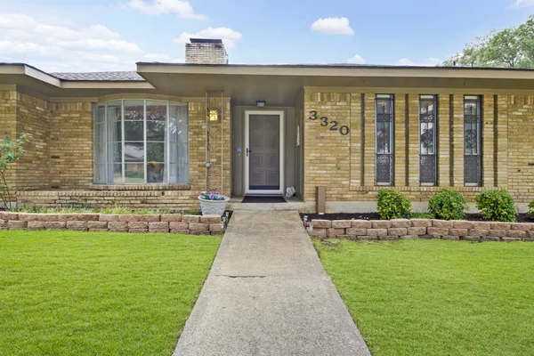 3320 ROLLING KNOLL DR