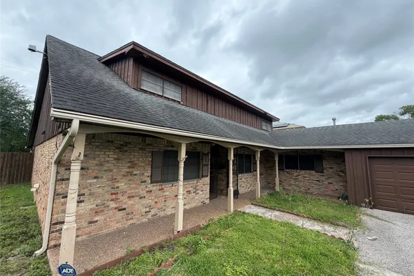 1609 LEGGETT DR