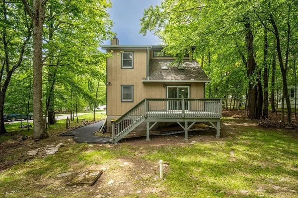 132 COTTONWOOD CT