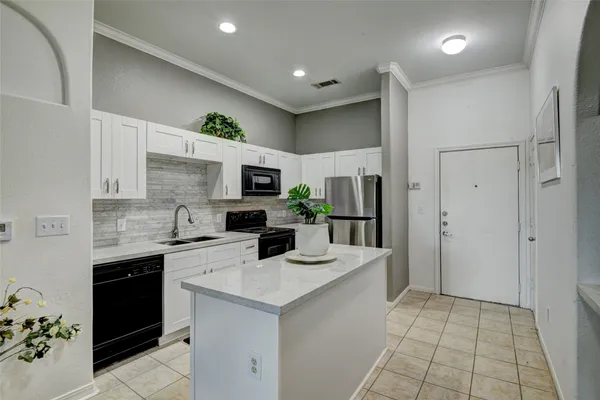 1441 E ST 107