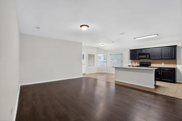 436 CAMERON HILL PT