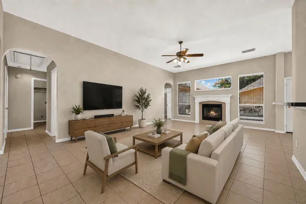 2726 MARTINEC DR