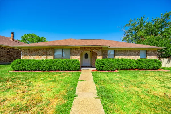 2517 TRENTON DR
